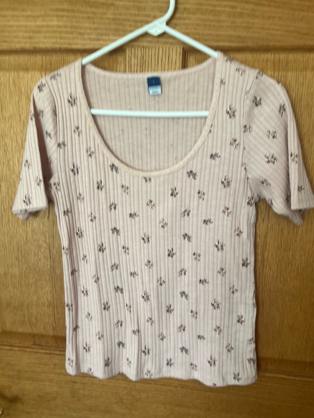Old Navy Scoop Neck Ribbed Tee - Blush Pink Floral